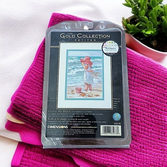 Dimensions Cross Stitch Kit Gold Petites Girl At The Beach #65078 Coastal Beachy - Picture 7 of 12